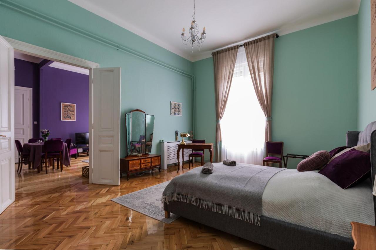 Eclectic Luxury & Spacious 2br Ac In Center Apartment